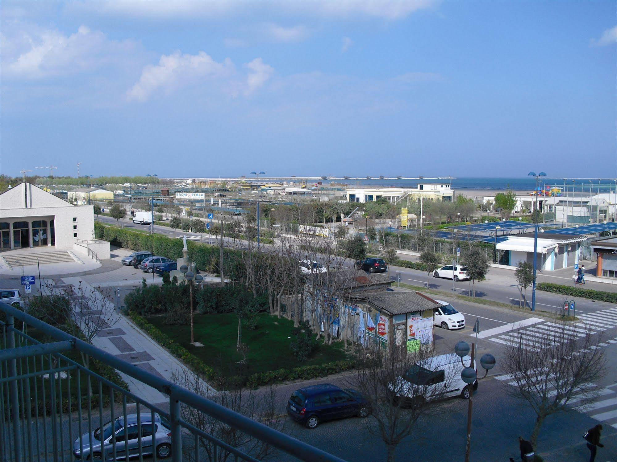 Hotel Metropol Sottomarina Kültér fotó