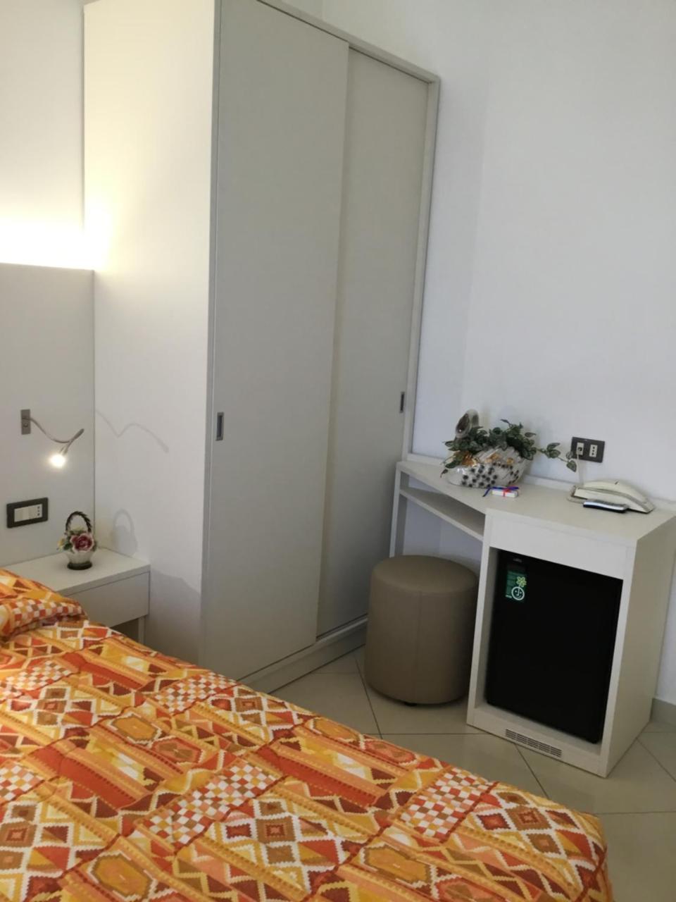 Hotel Metropol Sottomarina Kültér fotó